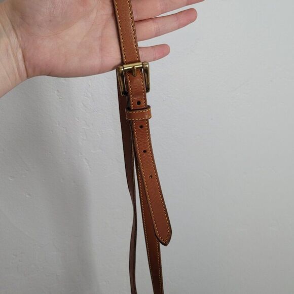 Dooney & Bourke Camera Zip Top Crossbody Bag Leather Cream Beige Brown - Picture 9 of 15